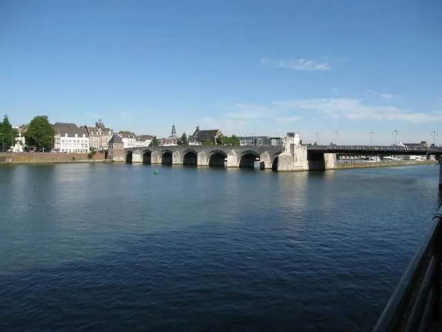 Most Beautiful View City Apartment Maastricht